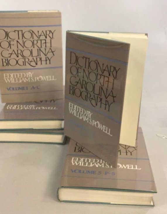 6 Volumes Dictionary of NC Biography: Comprehensive state compilation provides info on some 4,000 NC citizens on note. Spans 4 centuries , printed 1991, in six volumes , hard cover with dust jackets, storage dust to upper pages