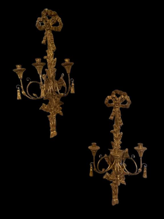 Pair of Large Vintage Italian Gilt Wood Sconces (1 of 6)