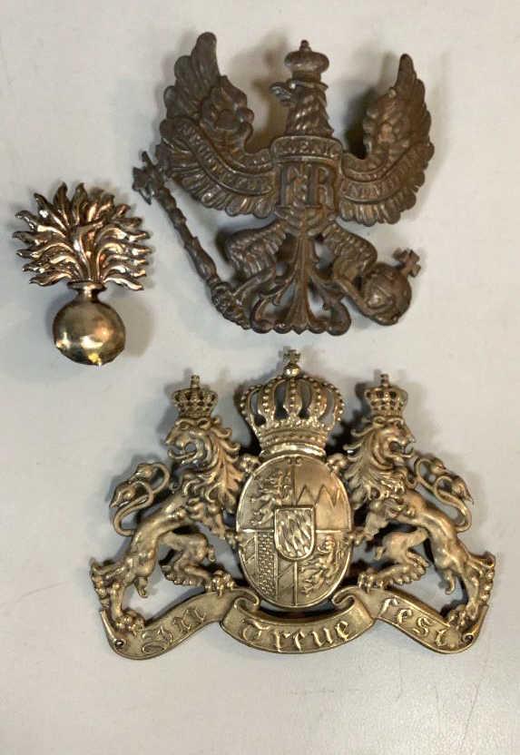 2 Hemet Plates, Badge (1 of 4)