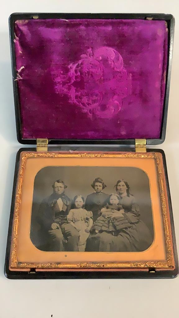 Ambrotype Virginia Familyf: 1/2 plate size, Three children with Mother and Father, in a Gutta Percha Case with Virginia Monument