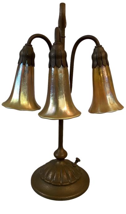 Tiffany Studios Three Lily Shade Lamp (1 of 6)