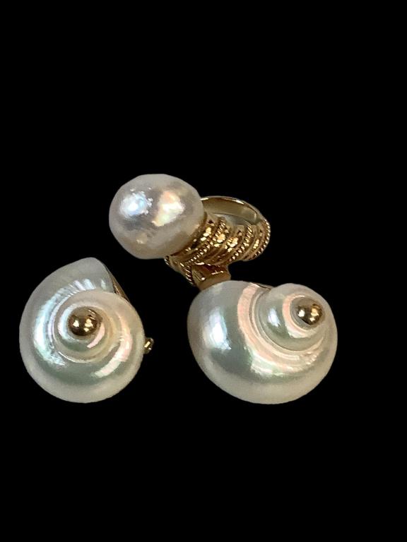 3 Piece Set Turbo Petholatus in 14 and 18 k Gold (1 of 5)