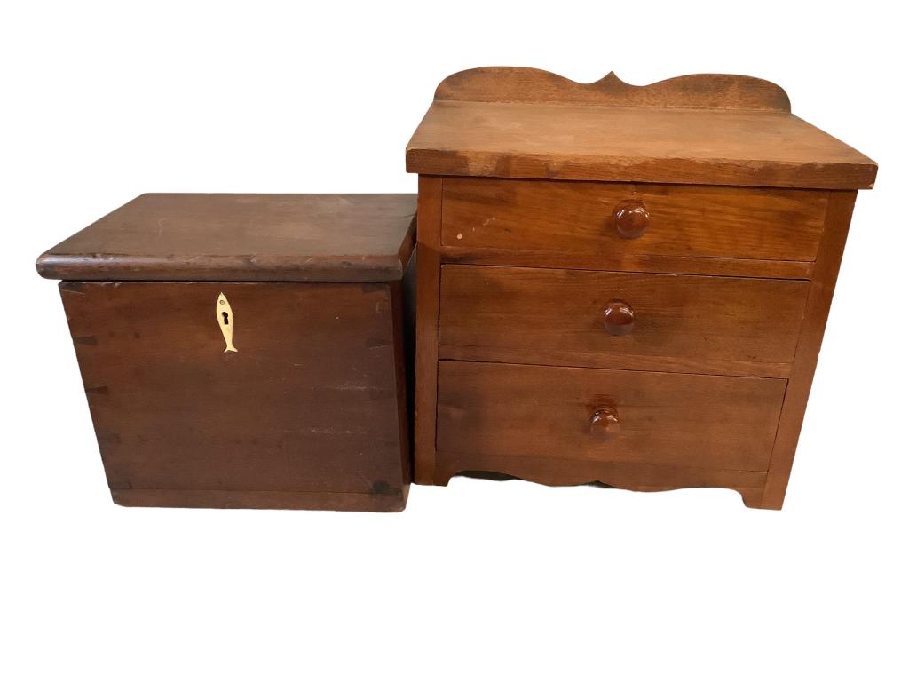 Miniature Chest, Table Box: Nice little 3 drawer Oak chest, 13 x 11 x9 inches, serpentine backsplash, shaped skirt, 8.5 x 11 inch dovetail storage box, fish shape bone escutcheon hinged lid