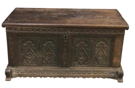 Renaissance revival blanket chest (1 of 7)