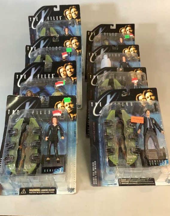 The X Files, Series 1 Action Figures (1 of 6)