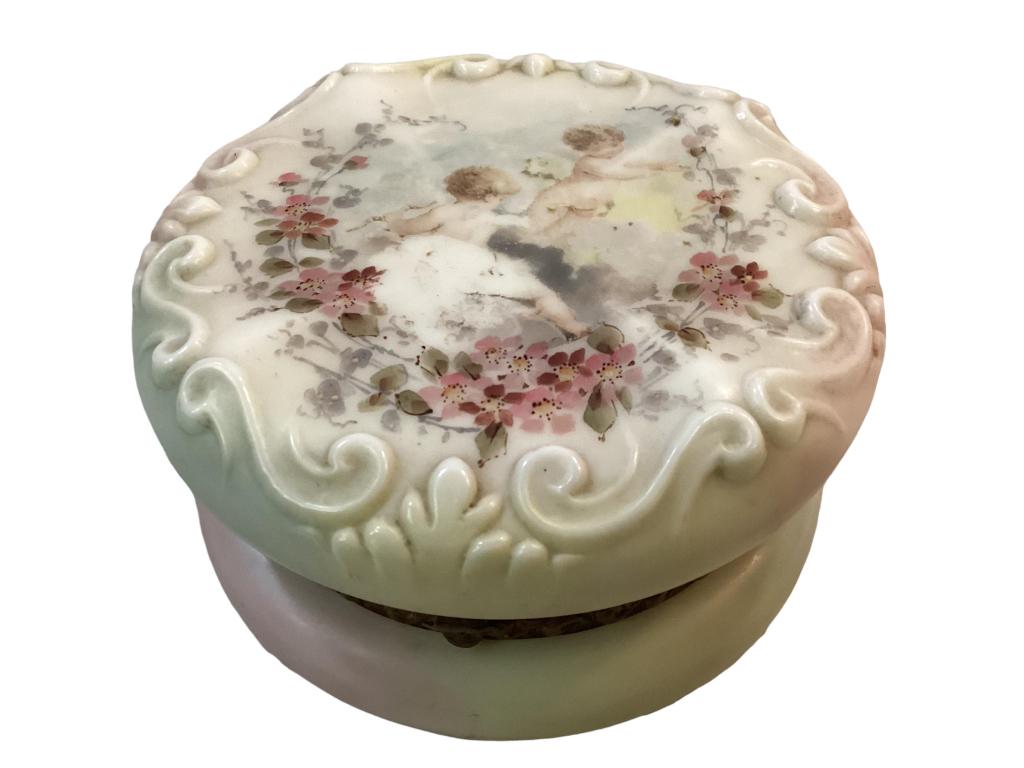 Wave Crest Dresser Box (1 of 4)