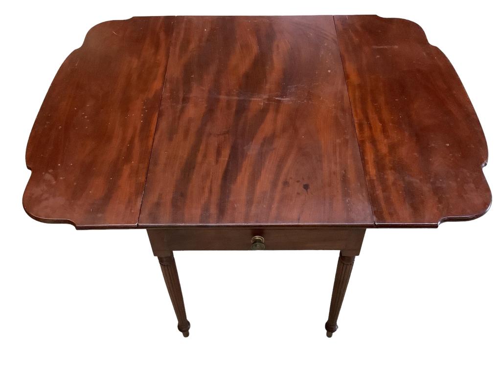 American Sheraton Mahogany Pembroke Table (1 of 6)