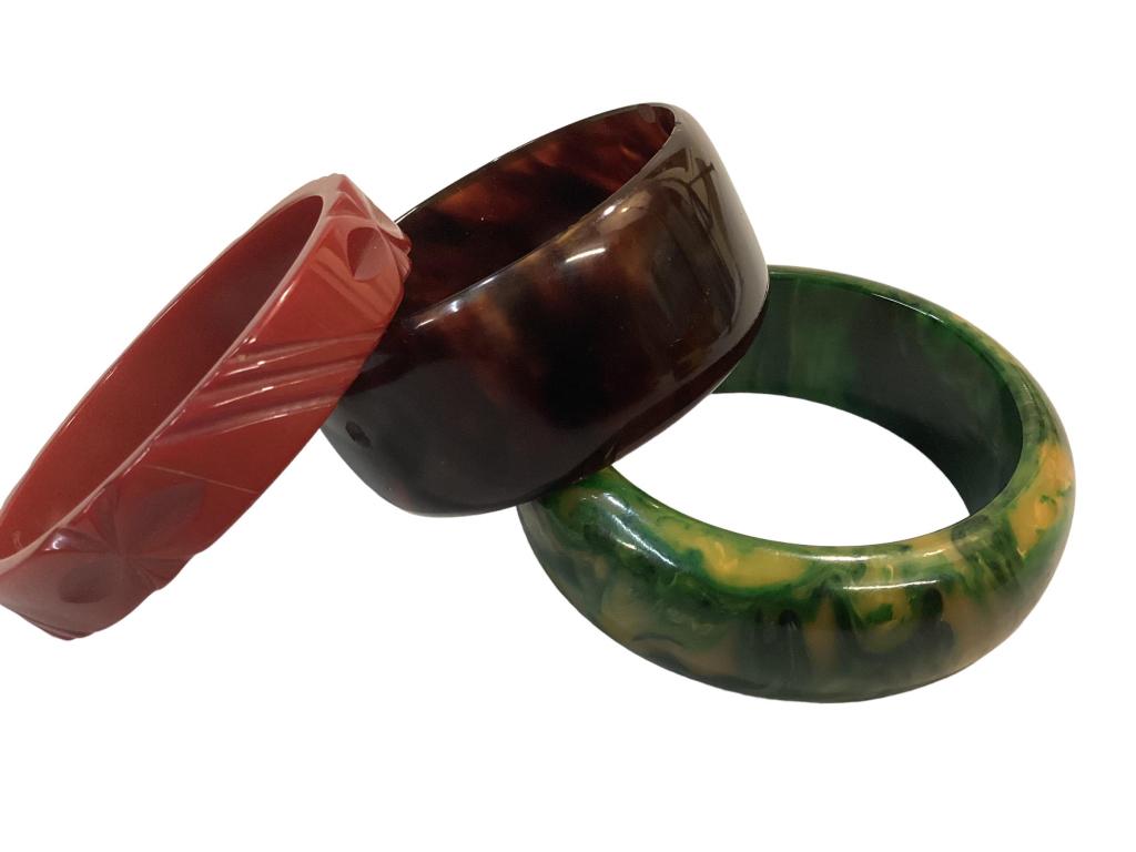 Three Bakelite ? Bangle Bracelets (1 of 4)