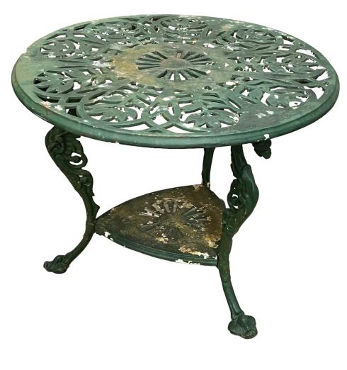 Vintage Iron Patio Table (1 of 3)