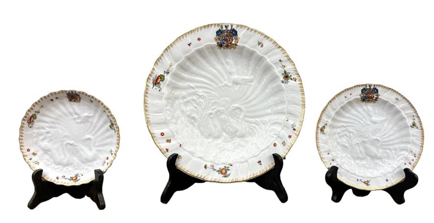 Partial Swan Service by Mottahedeh (1 of 7)