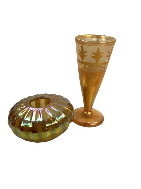 Two Correia Art Glass Vases (1 of 7)