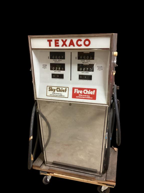 Sky Chief Gasoline Pump (1 of 6)