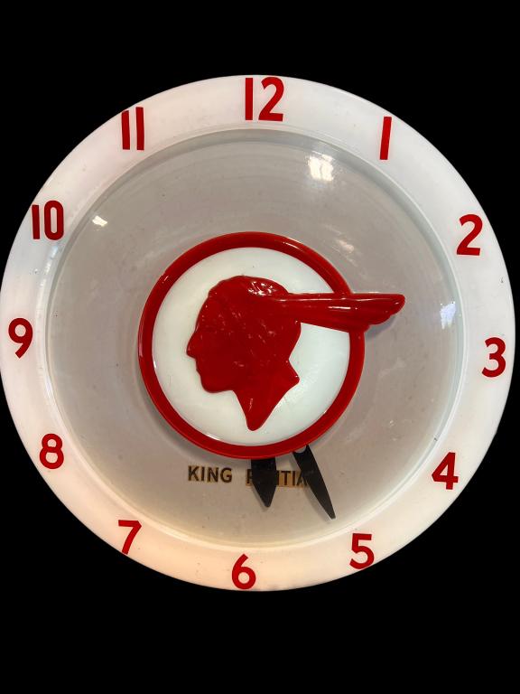 Rare Pontiac  Full Feather Dealership Clock (1 of 3)