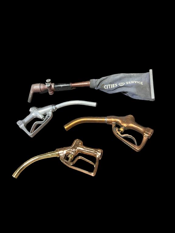 3 Vibtage pump Nozzles & Vac Head (1 of 4)