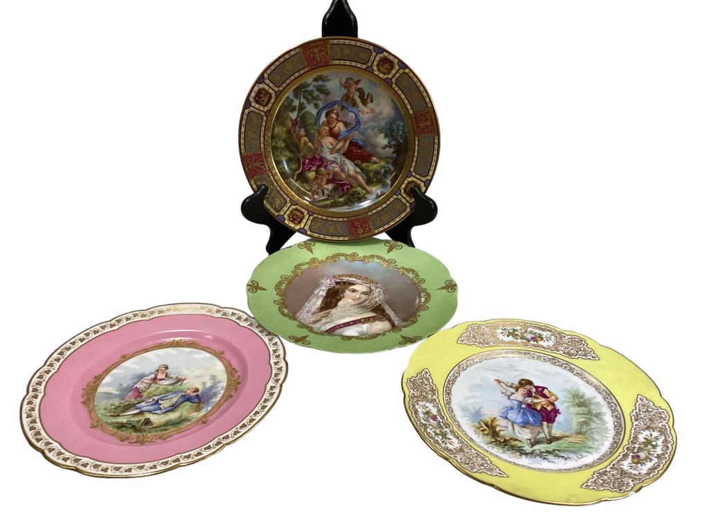 Porcelain  Cabinet  Plates (1 of 5)