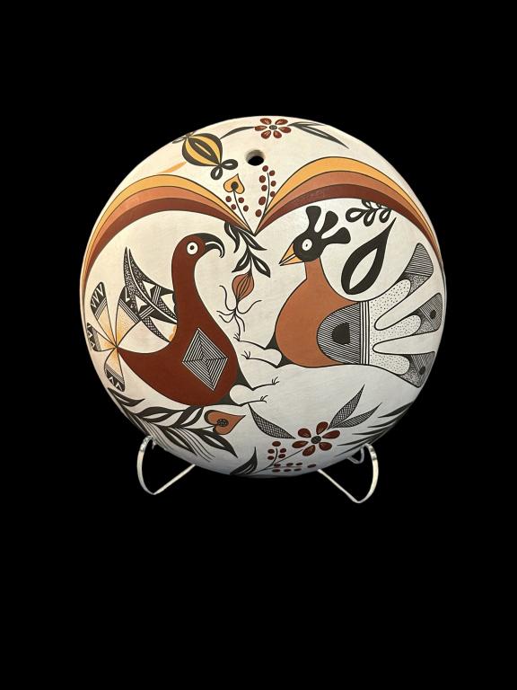 Charmae Shields Natseway Acoma Seed Pot (1 of 6)