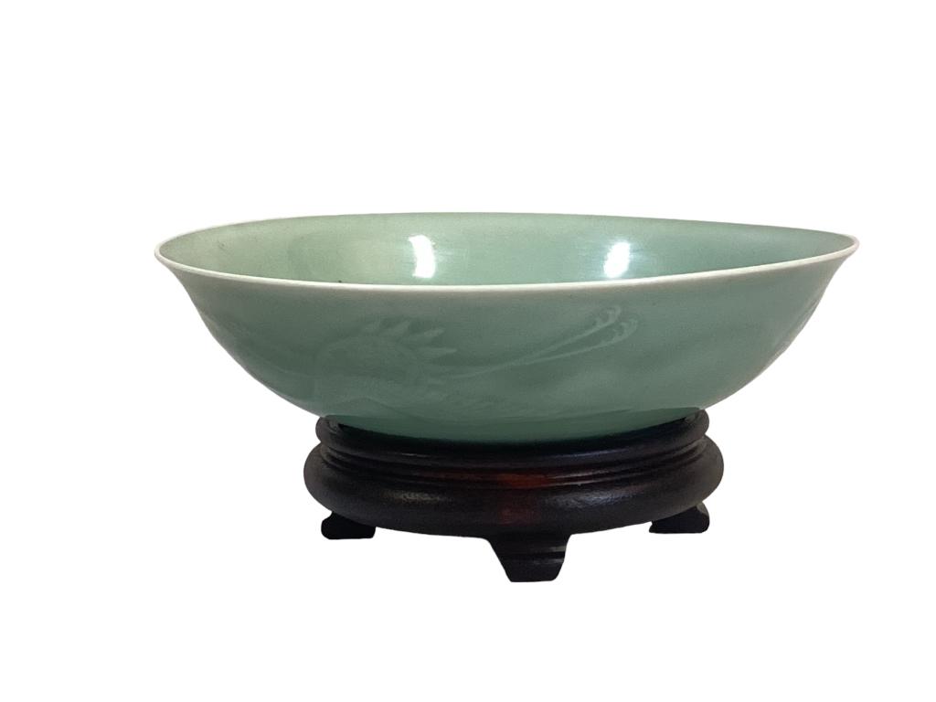 Chinese Export Celedon Bowl: 9 inch diameter open bowl with flying crane and clouds to exterior body, underglaze 4 character mark in blue