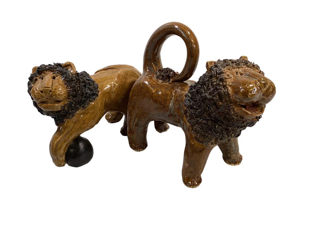 2 Pottery Lion Figures, Seagrove (1 of 4)