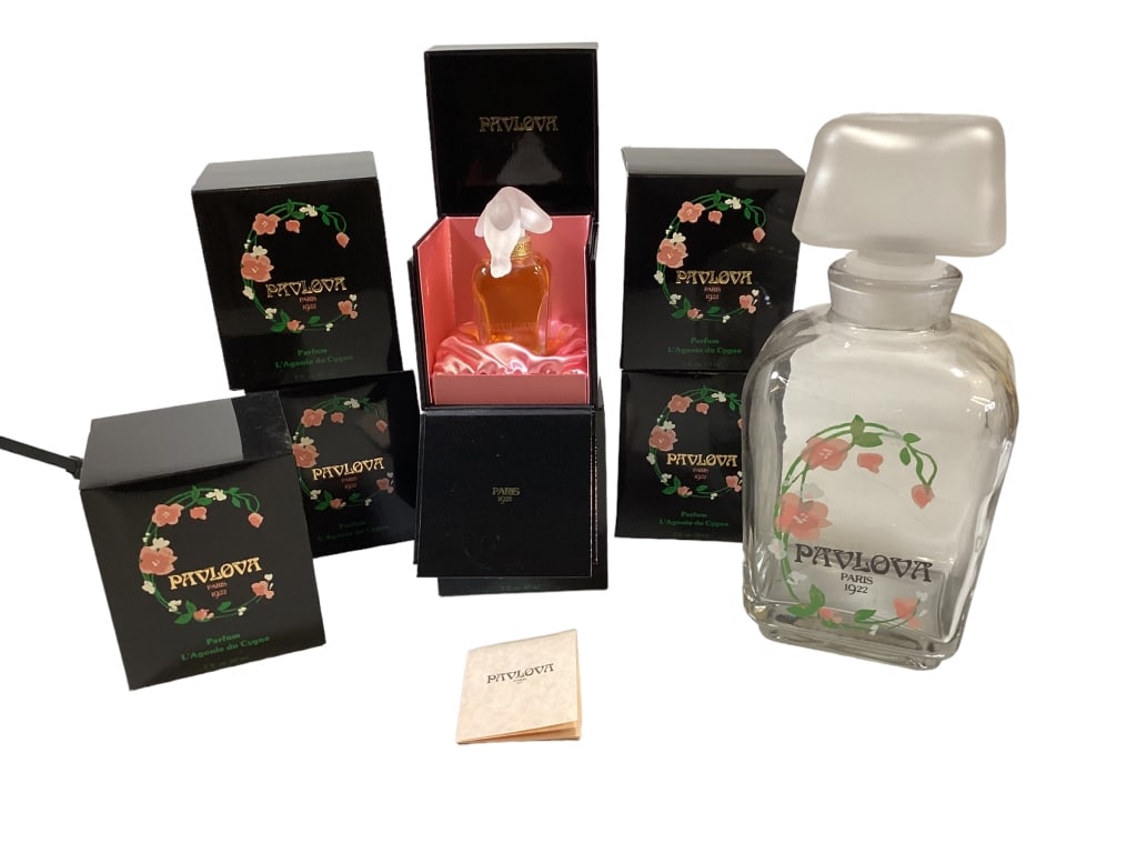 French Payot Pavlova Parfume, Factice (1 of 8)