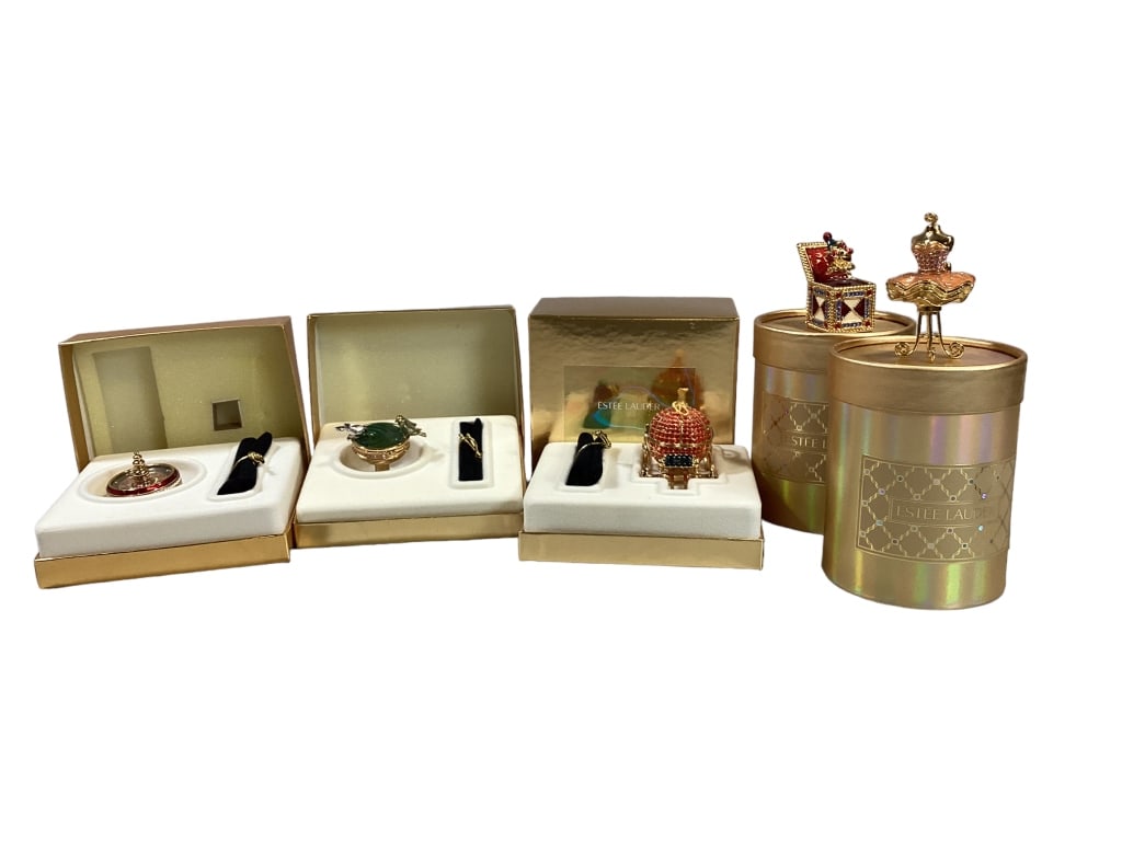 Five Estee Lauder Solid Perfume Compacts (1 of 8)