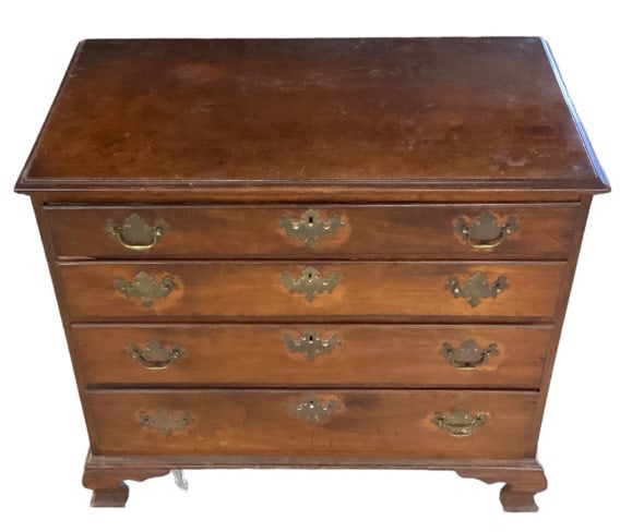 4 Drawer Chippendale Chest: . Brass batwing drawer pulls some missing. Ogee bracket feet. Dovetail drawers. Some scratches and ware. Sturdy. 34T x 37.5W x 20.5D