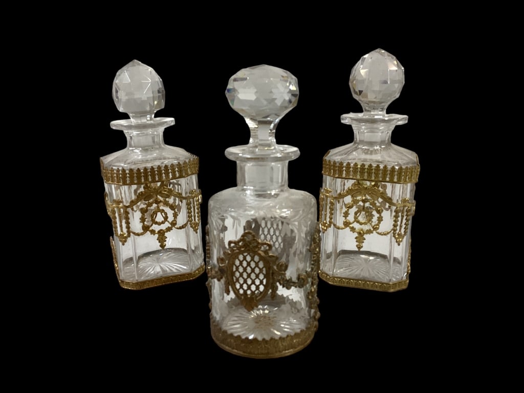 Vanity Perfume Bottles (1 of 4)