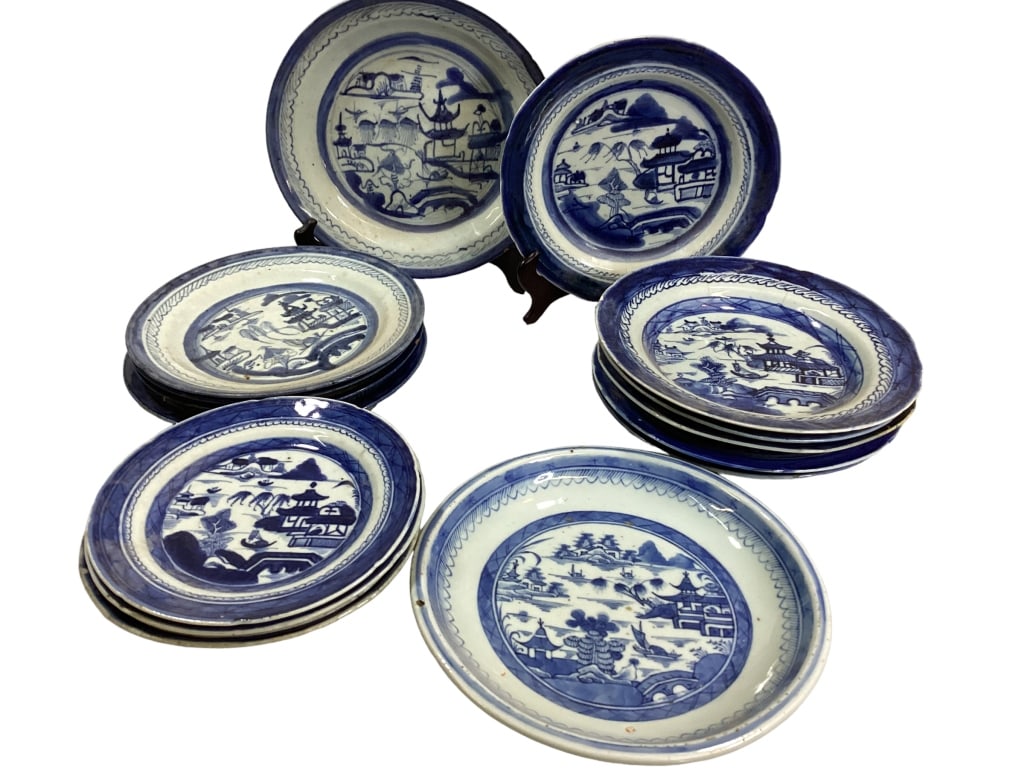 16 Canton Plates (1 of 4)