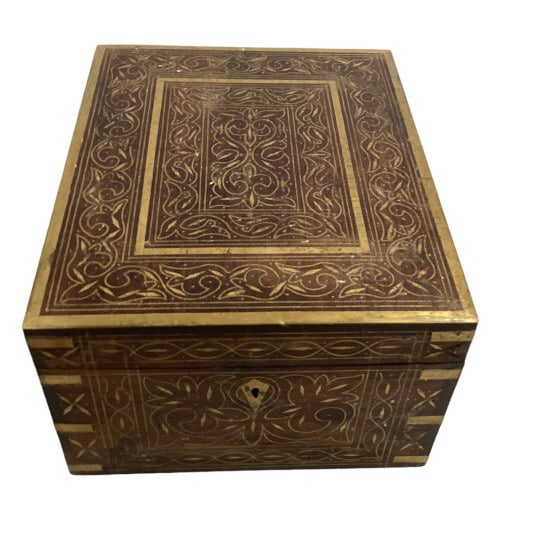Indian Rosewood Perfume Chest (1 of 6)