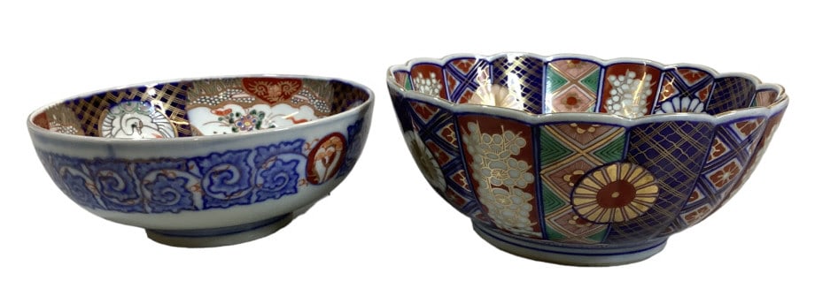 Two Imari Porcelain  Bowls (1 of 6)