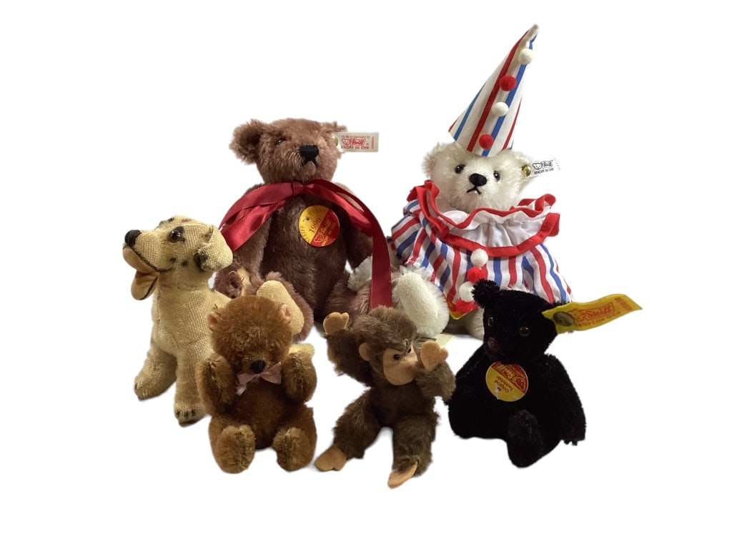 6 Steiff Collectibles (1 of 6)