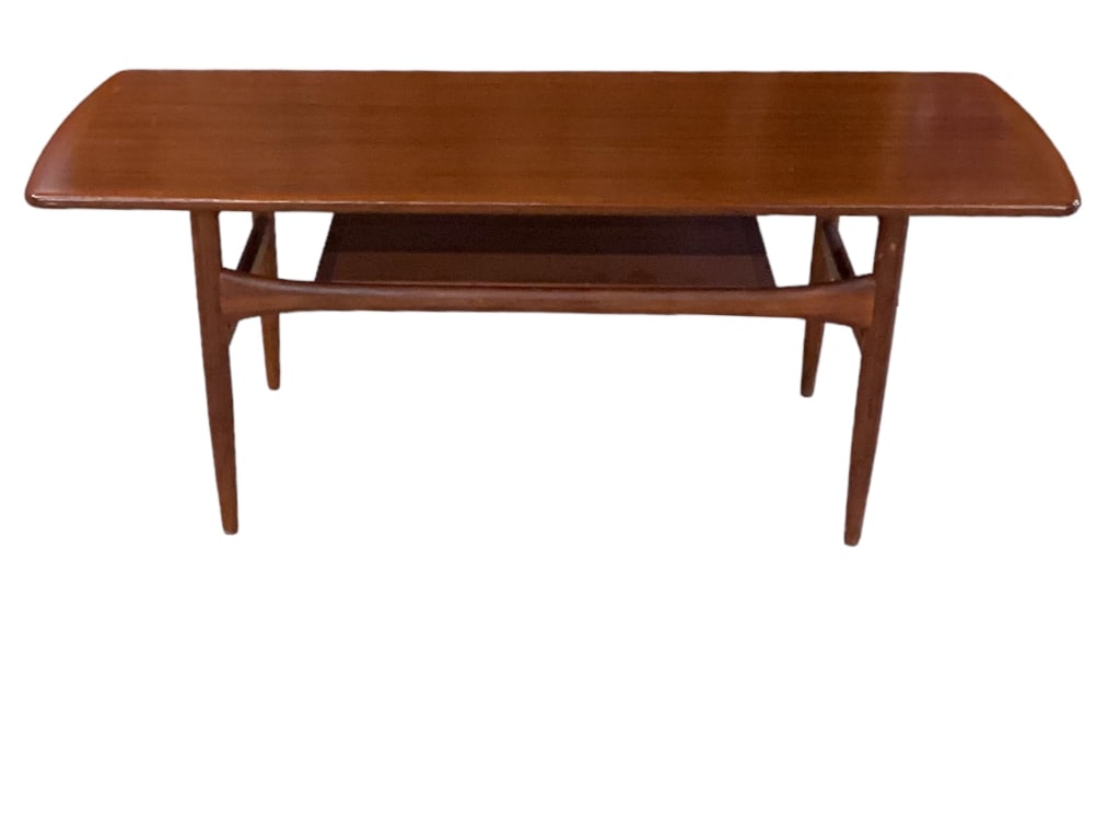 Danish Modern  coffee Table (1 of 3)
