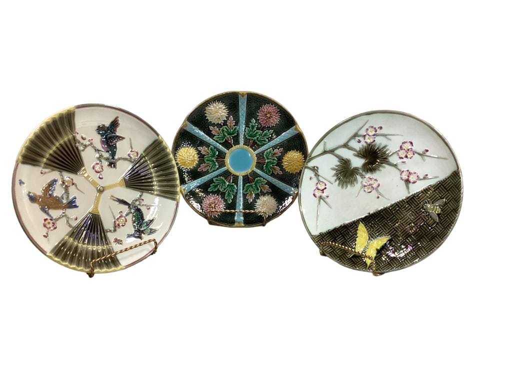 Three Wedgwood  Majolica Plates (1 of 5)