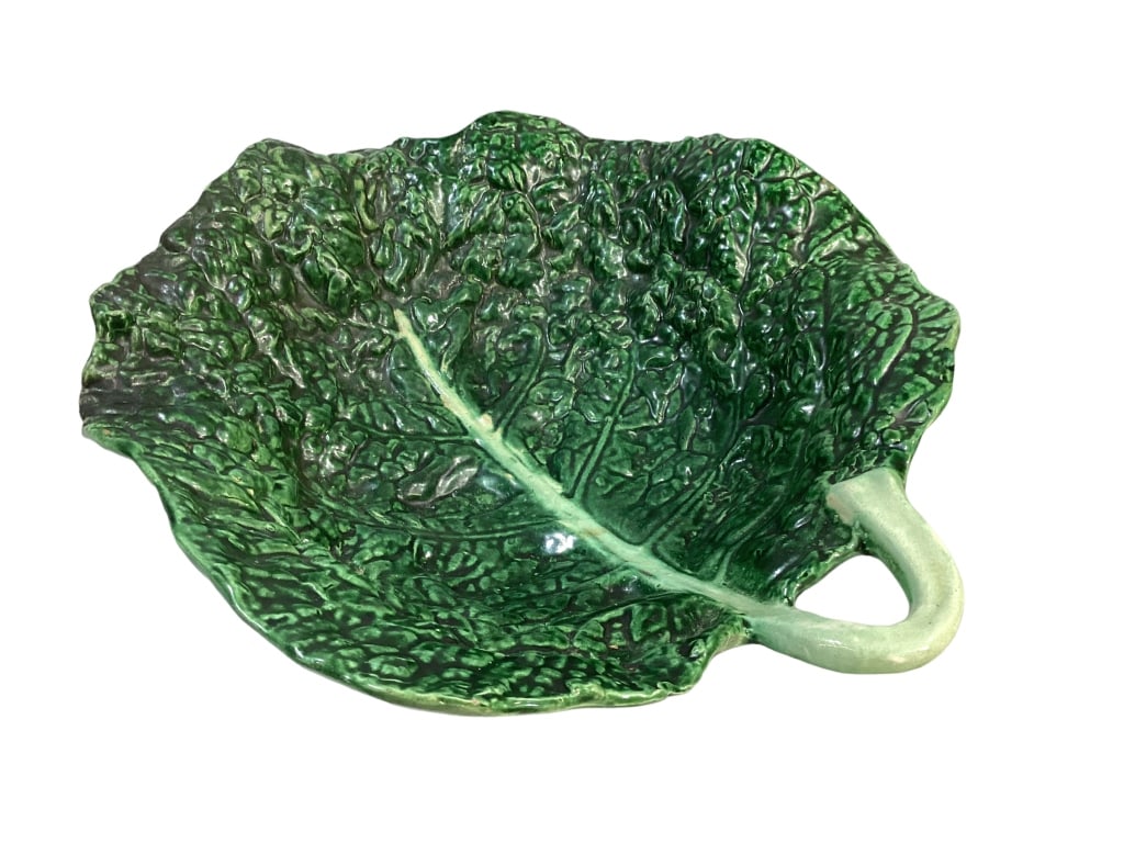 Large Majolica Cabbage Leaf Bowl (1 of 3)