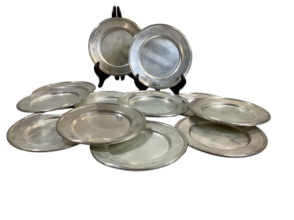 Set of 12 Sterling Silver Bread and Butter Plates (1 of 4)