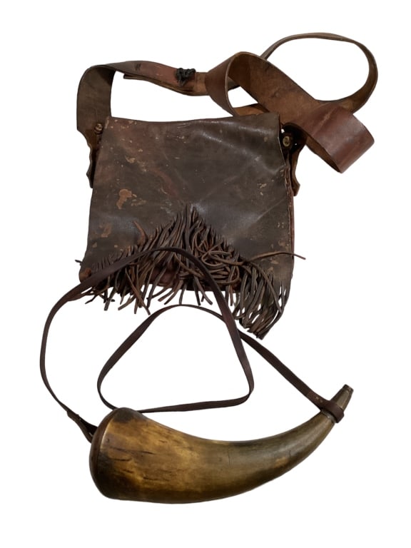 Hunters Pouch, Powder Horn (1 of 5)