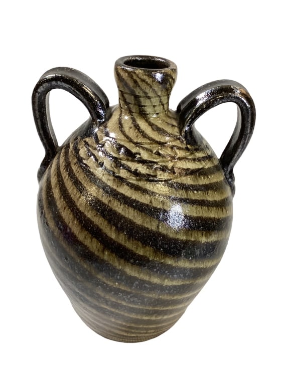 Steve Abee Swirl Vase (1 of 3)