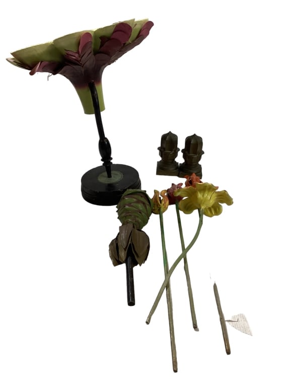 Decorative Table Objects (1 of 5)