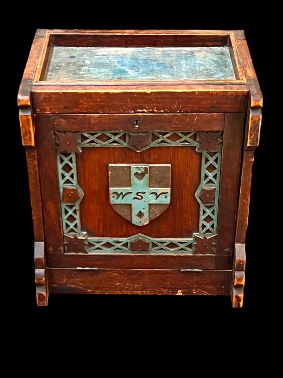 Travel Writers Desk (1 of 6)