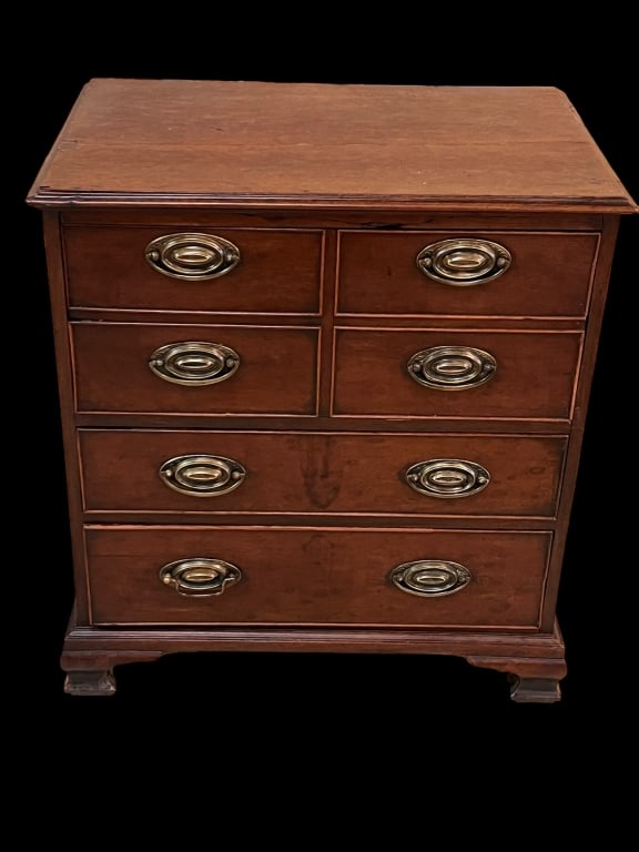 American Walnut Chippendale Bachelors Chest (1 of 6)