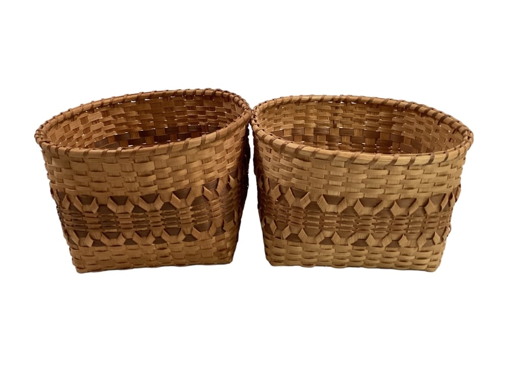 Two Cherokee Woven Table Baskets (1 of 7)