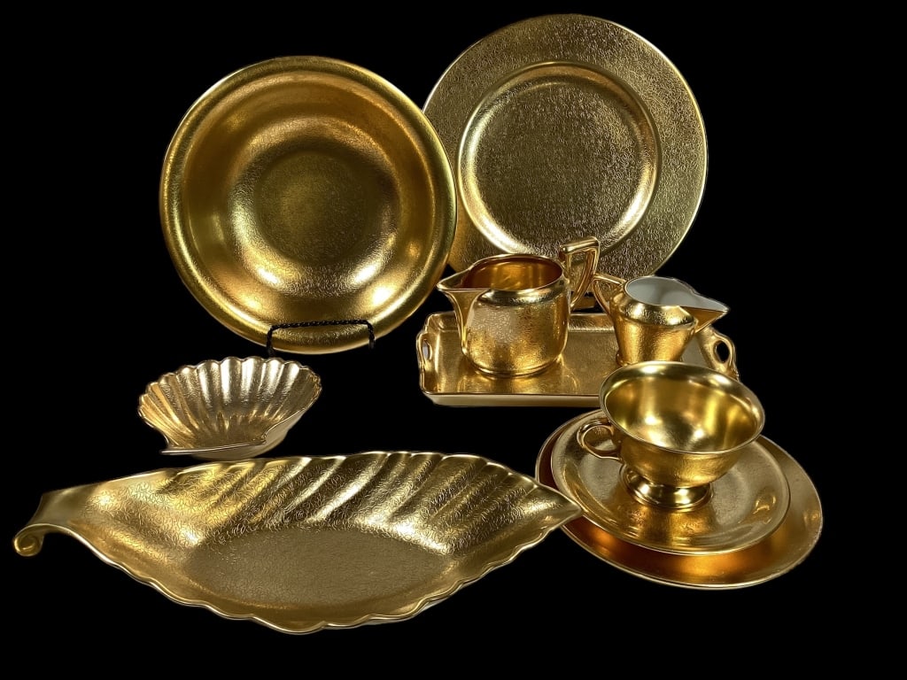 Pickard Rose and Daisy Gold China (1 of 5)