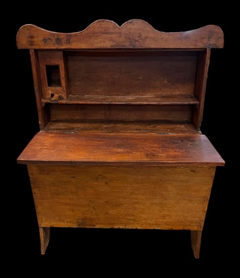 Primitive Corn Meal Bin (1 of 7)