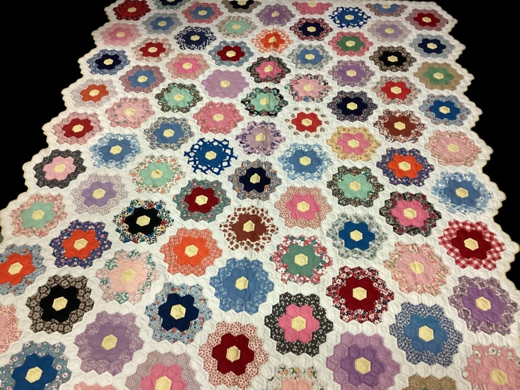 Grandmothers Flower Garden Quilt (1 of 6)