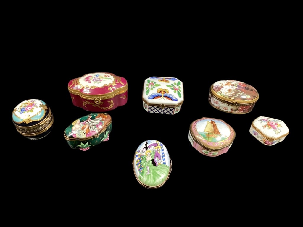 Eight Porcelain Trinket Boxes (1 of 7)