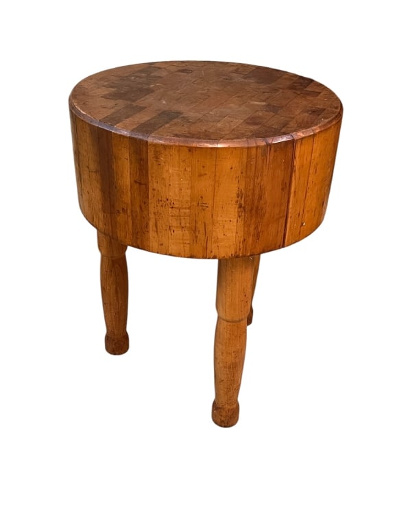 Round Maple Butchers Block (1 of 3)