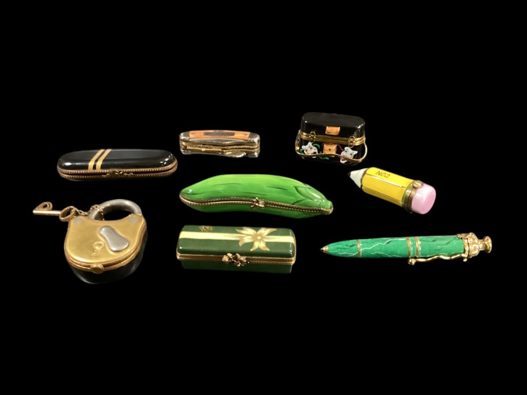 Eight Porcelain Trinket Boxes (1 of 6)