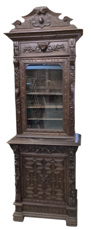 Carved Oak Hunt Cabinet w Bookcase Top (1 of 7)