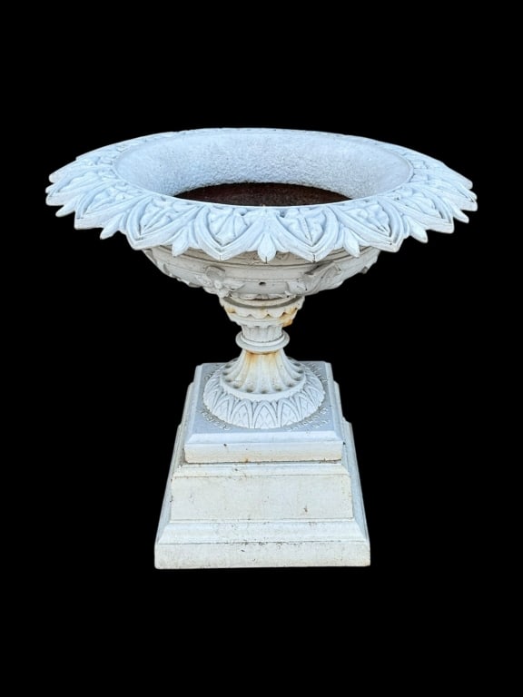 J. W. Fiske Cast Iron Garden Urn (1 of 7)