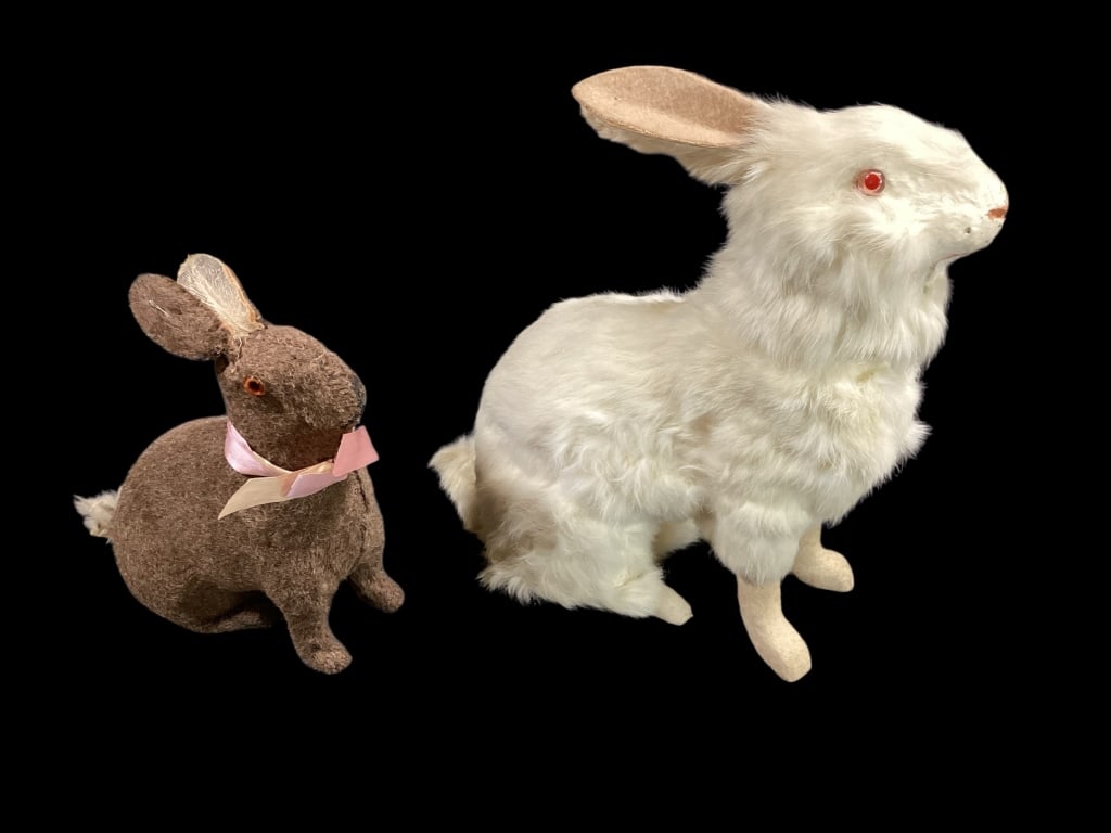 Two Vintage Easter Bunny Candy Containers (1 of 10)