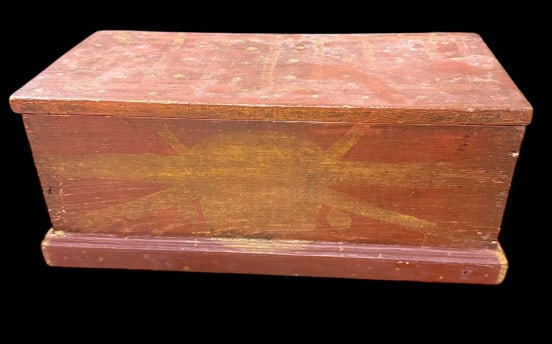 Paint Decorated Pine Table Box (1 of 3)